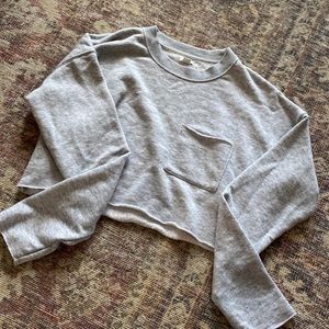 Cropped crew neck